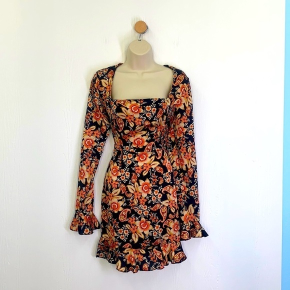 Nasty Gal - NWT Black And Pink Paisley to Be Kind Lace Up Mini Dress Size 6 - Picture 1 of 16